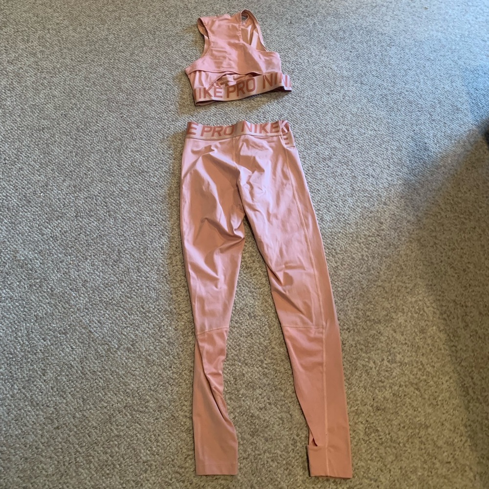 Nike Pink/Blush Seamless Sports Bra and High-Waist Leggings Set - Picture 2 of 8